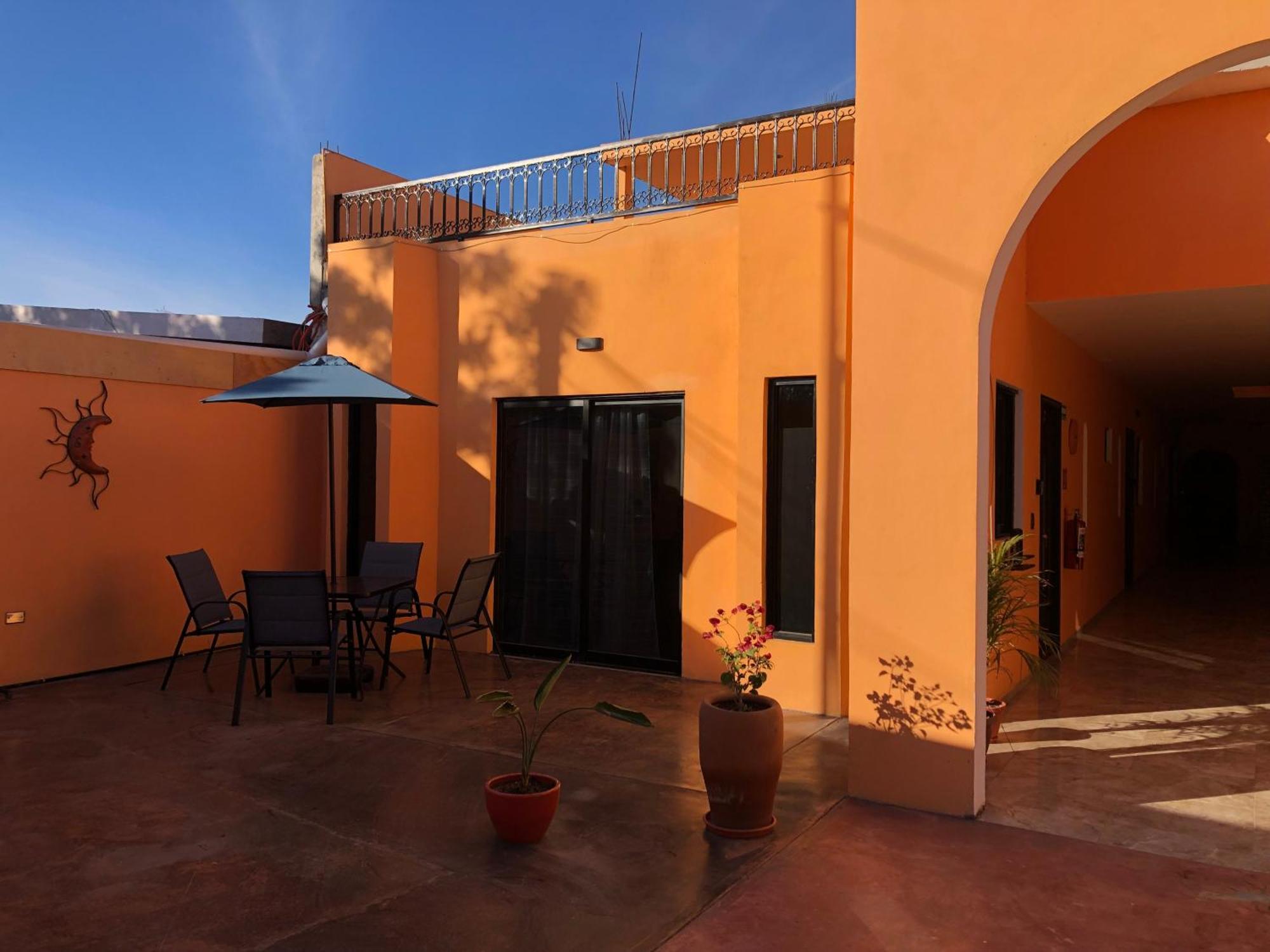 Tres Iguanas Apart Hotel - New, Cozy & Spacious Flats, Short Walk To Beach Loreto  Bagian luar foto