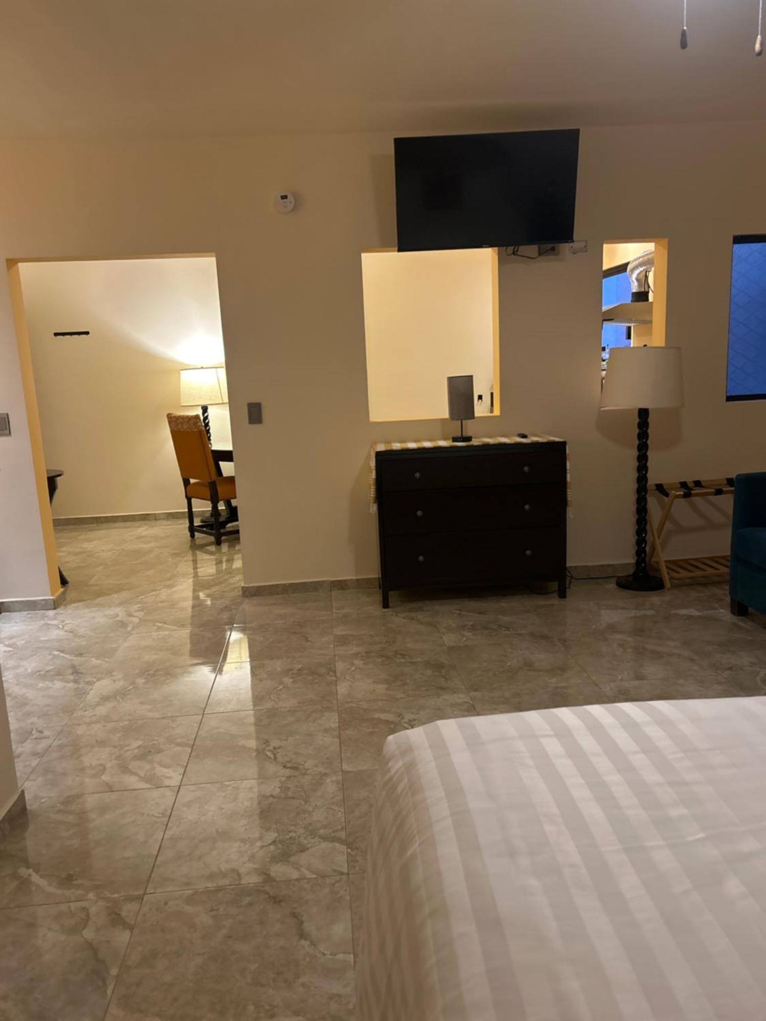 Tres Iguanas Apart Hotel - New, Cozy & Spacious Flats, Short Walk To Beach Loreto  Bagian luar foto